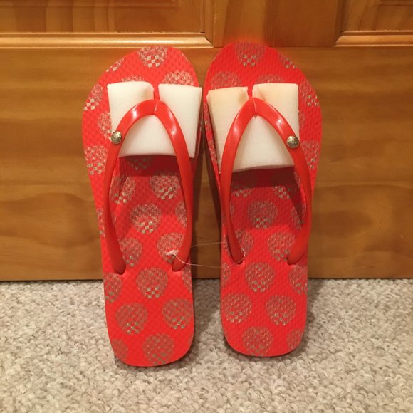 Vince Camuto Shoes - Vince Camuto Flip Flops
